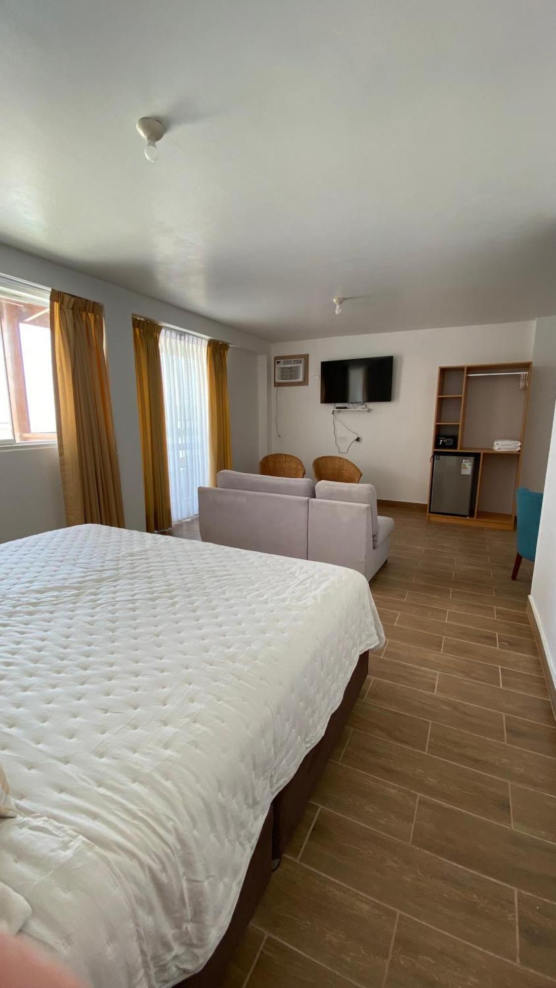 Prim Hotel Вічайїто Екстер'єр фото